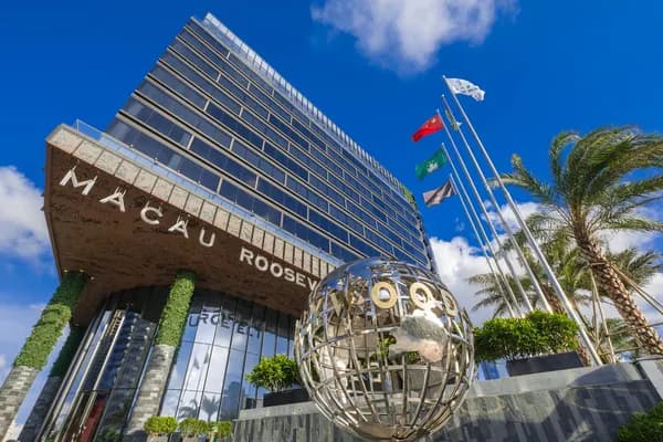 Exterior do YOHO Hollywood Roosevelt Hotel em Macau